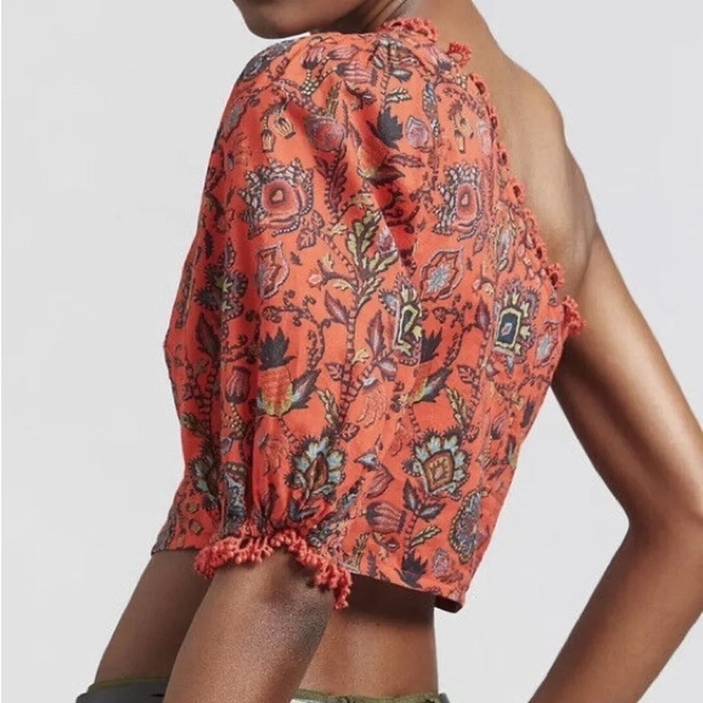 EUC - Anthro X FARM Rio One-Shoulder Boho peasant Crop Top Multicolor Red Size M